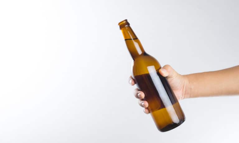 6 Ways to Remove Beer Bottle Labels